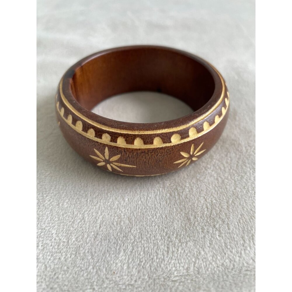 Wide Hand-Carved Wooden Bangle Bracelet Floral Design Hippy Happie Boho Stain